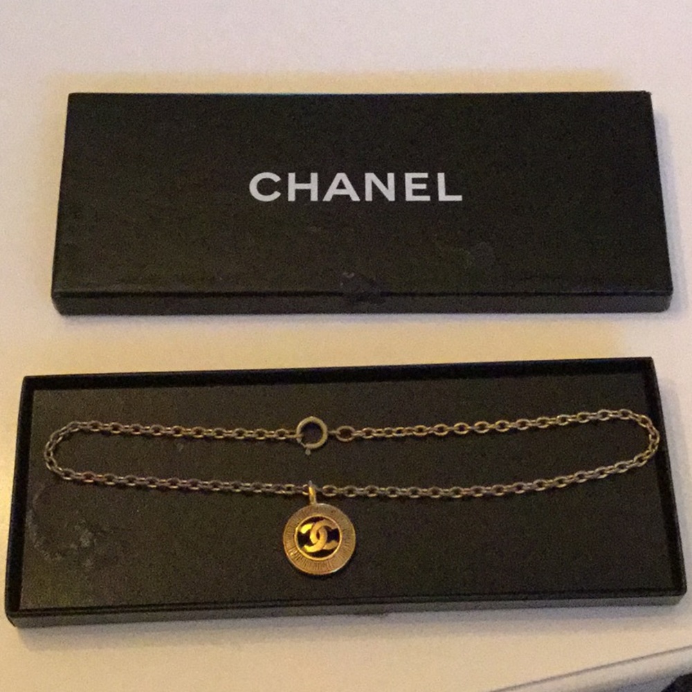 Vintage Chanel Necklace (Late 70s Early 80s)
